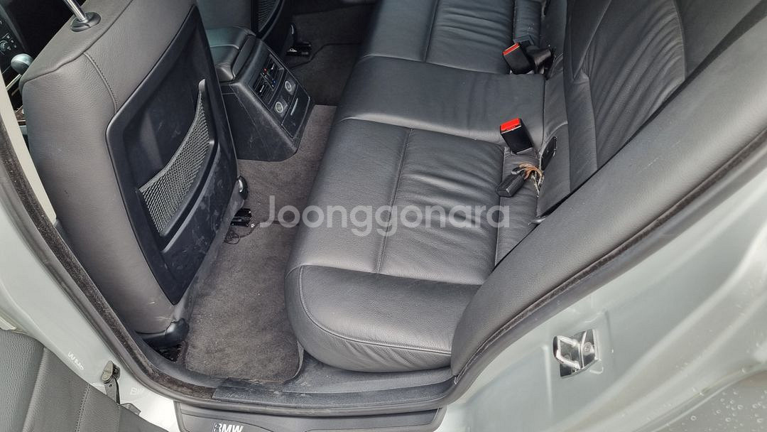 BMW E90 320i 폐차로 부품판매 합니다 06년식--7