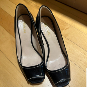 프라다 웨지힐