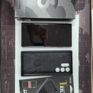 겔럭시s22 울트라 256GB 팬텀블랙 팝니다.