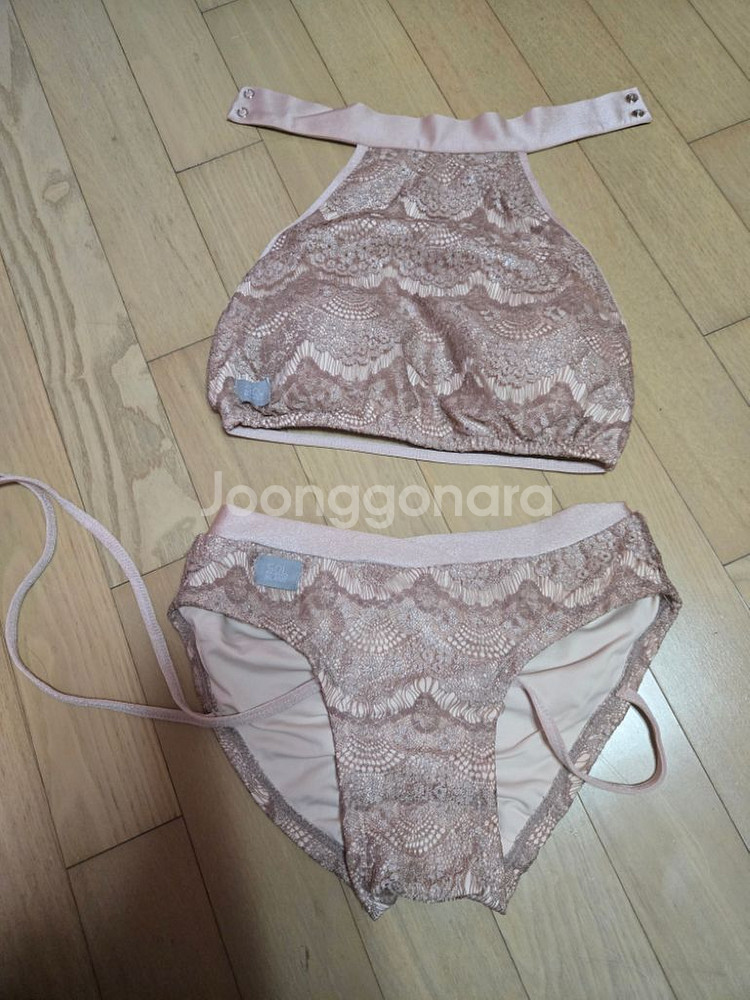 솔블랑 폴웨어공작새 골드--0