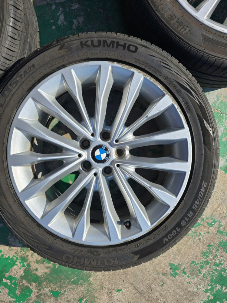 부산 BMW G30 520d 순정 18인치휠셋트 판매 이미지