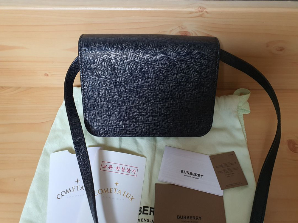 버버리 TB 레더 미니백 8020608--6