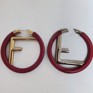 펜디 F is Fendi 후프 귀걸이