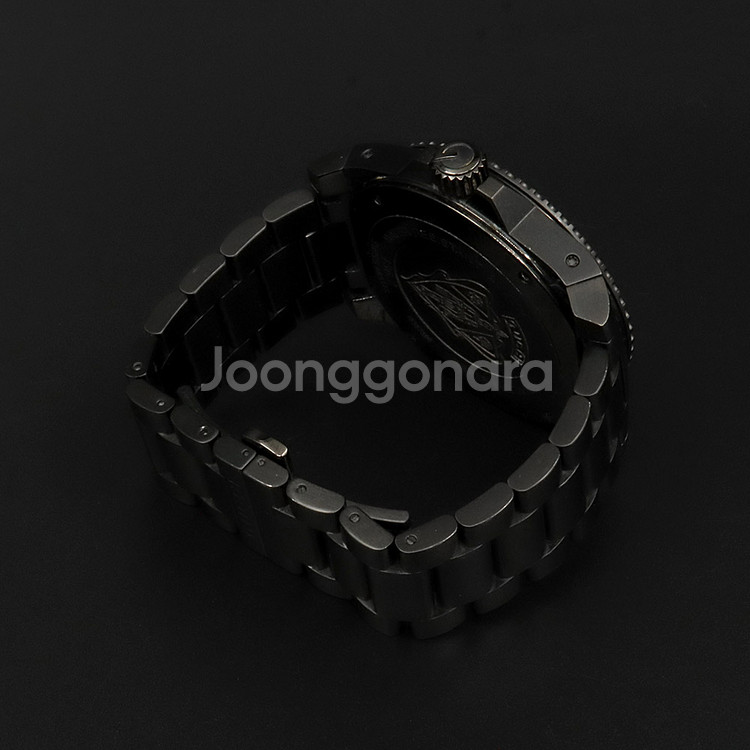 구찌 45MM 스틸 쿼츠 다이브 메탈밴드 남성 시계--3