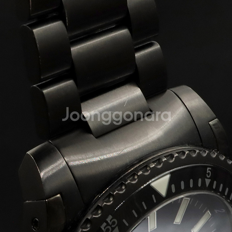 구찌 45MM 스틸 쿼츠 다이브 메탈밴드 남성 시계--2