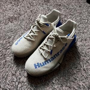 아디다스 x 퍼렐 휴먼레이스 NMD S1 290size