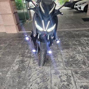 XmaX