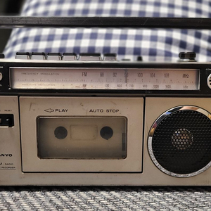 산요 카세트라디오 SANYO M1700F