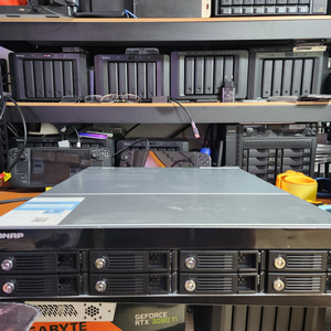 QNAP 큐냅 TVS-871U-RP 8베이 10G