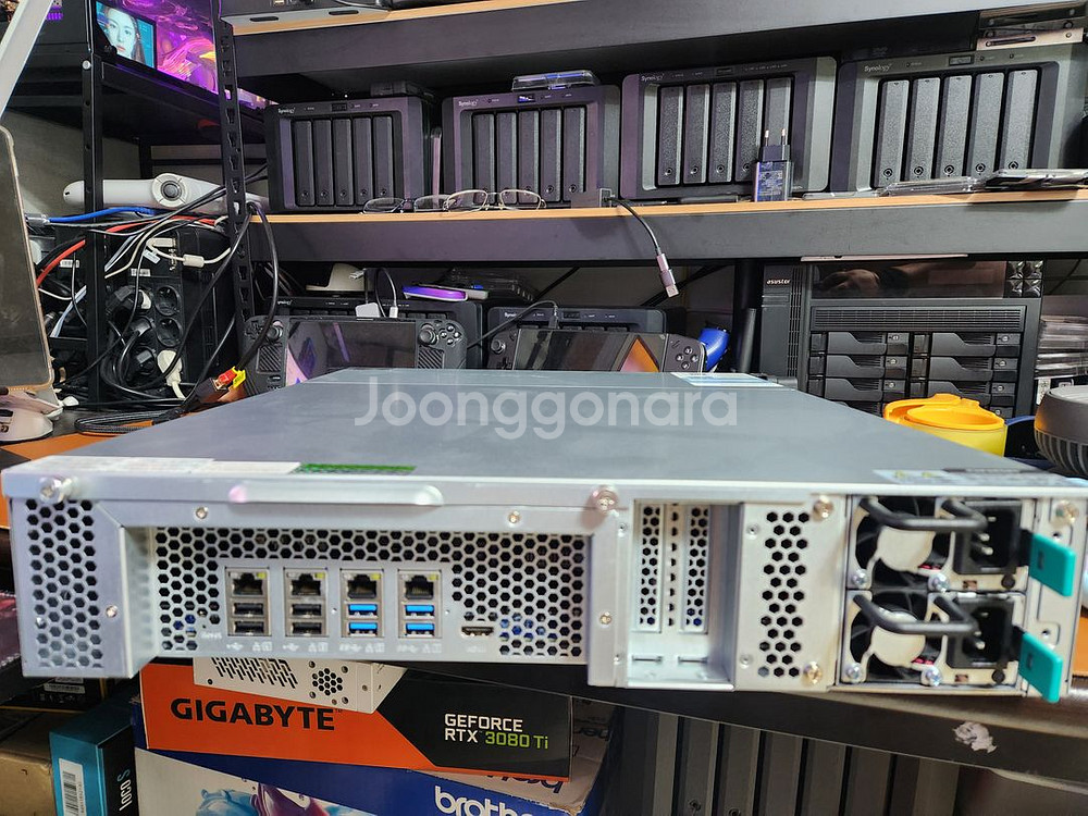 QNAP 큐냅 TVS-871U-RP 8베이 10G--2