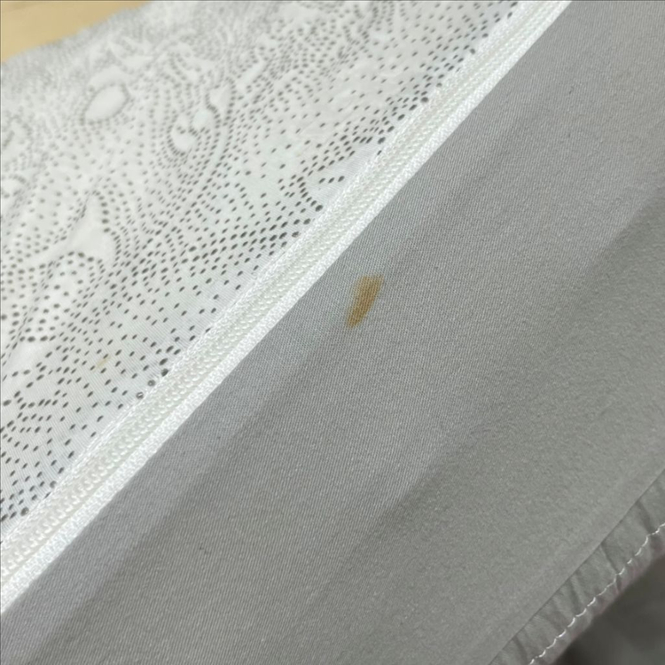 두툼한 1인용 매트리스 + 원목 깔판 세트 이미지