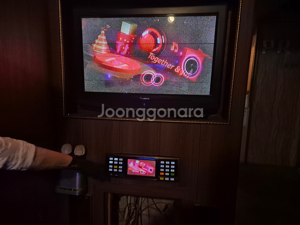 중고 노래방기기--2