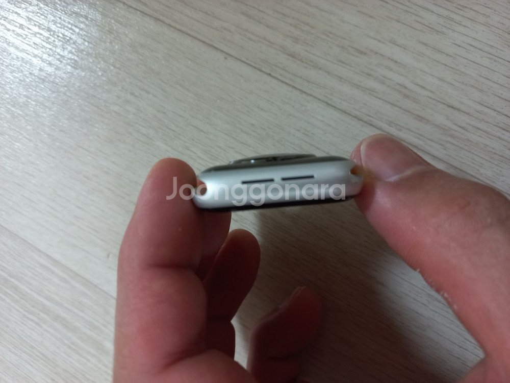 애플워치5 40mm 나이키 셀룰러 팝니다--5