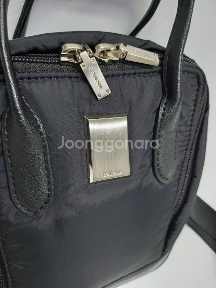 쿠론 패딩 볼륨 미니 크로스바디백--4