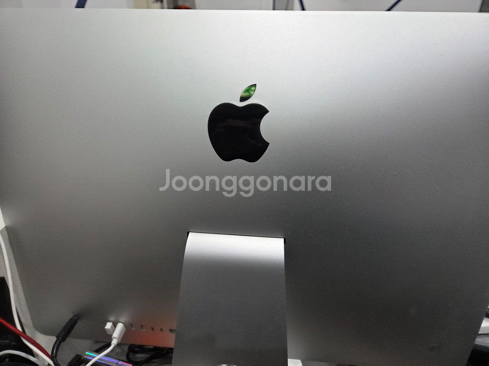iMac 4K 21.5인치 2019팝니다--1