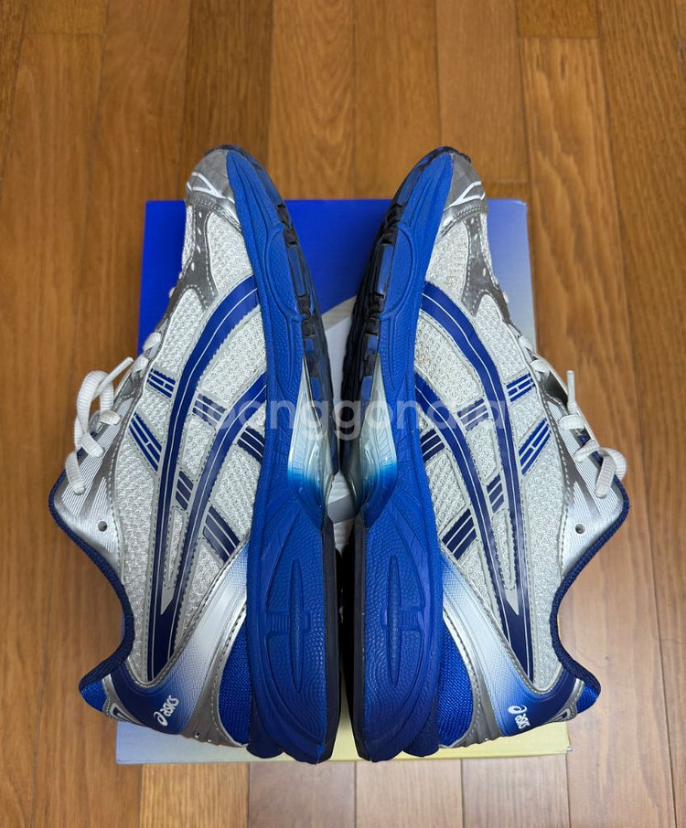 asics 아식스 더뮤지엄비지터 젤 카야노 14 280--2