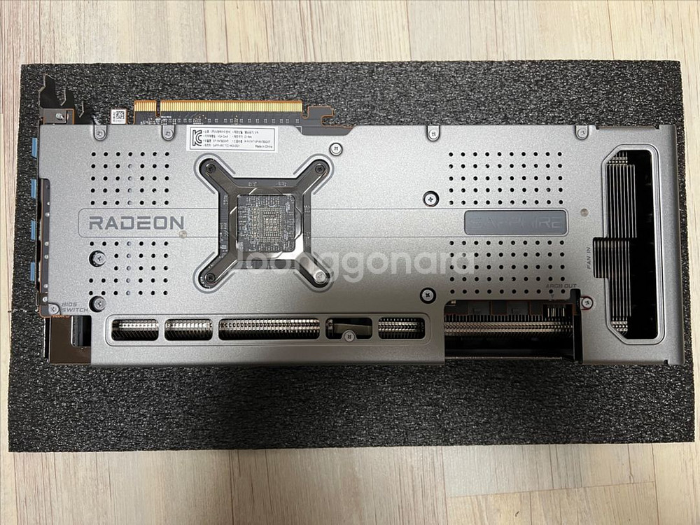 AMD 라데온 사파이어 7800XT 니트로 판매합니다.--5