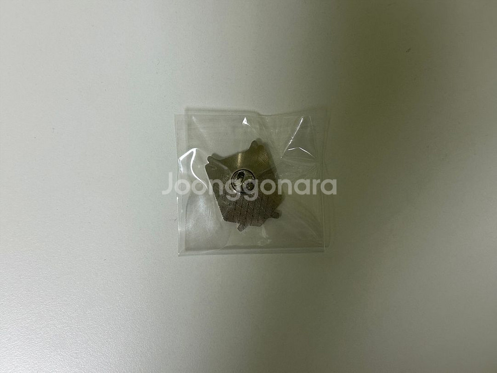 진격의 거인 뱃지--1