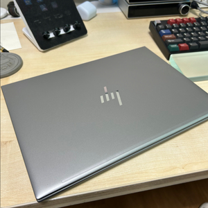 HZBook Firefly 14 g11 R7 PRO