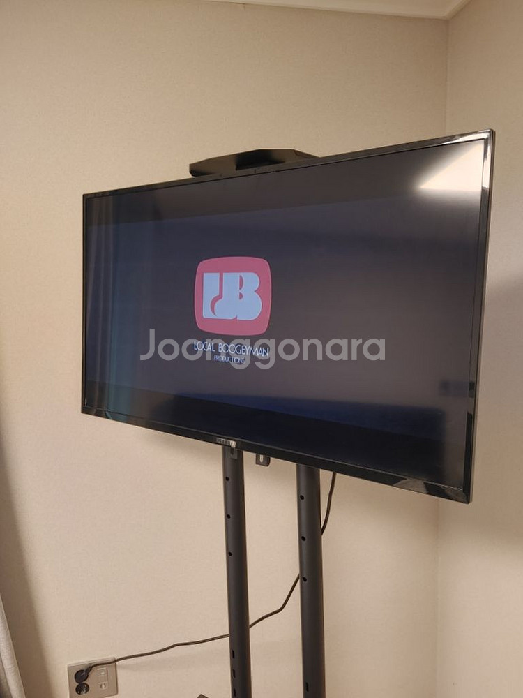 이동식 TV스탠드+40인치LEDTV 일괄 판매합니다.--5