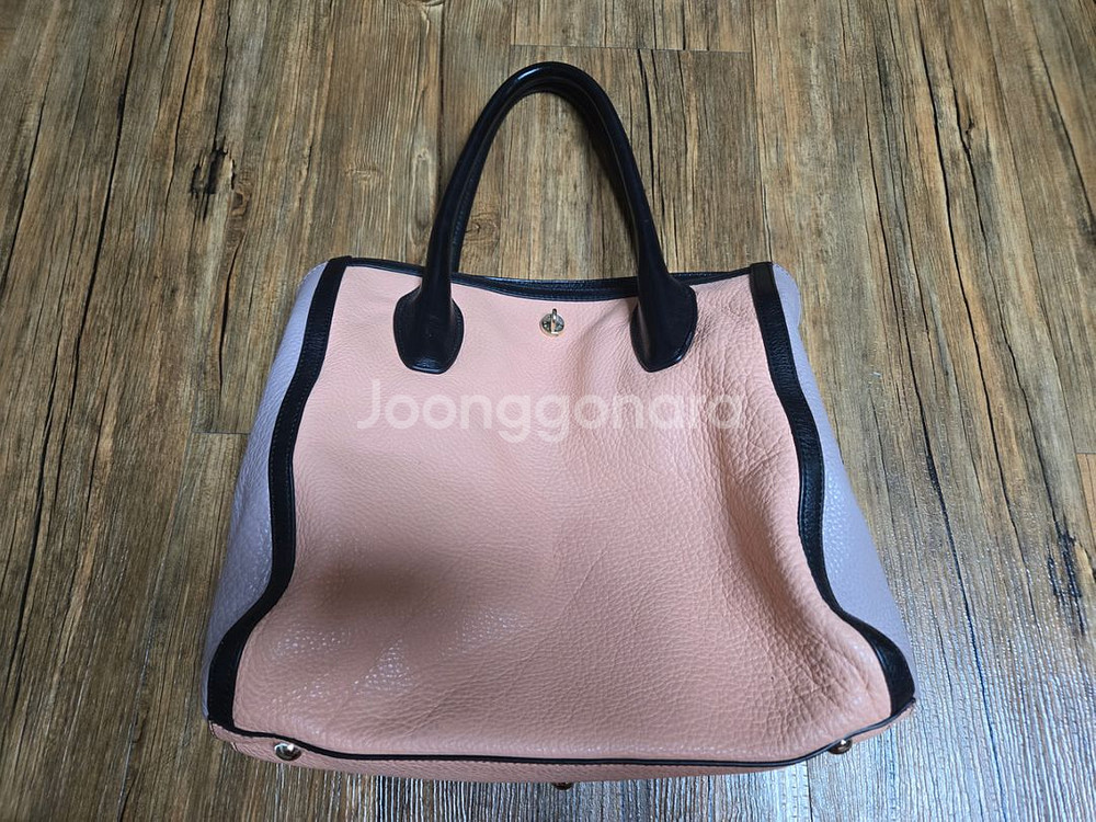 FURLA 소가죽 가방--2