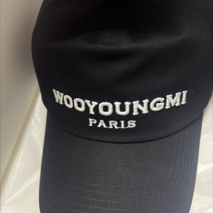 우영미 25ss 볼캡 모자