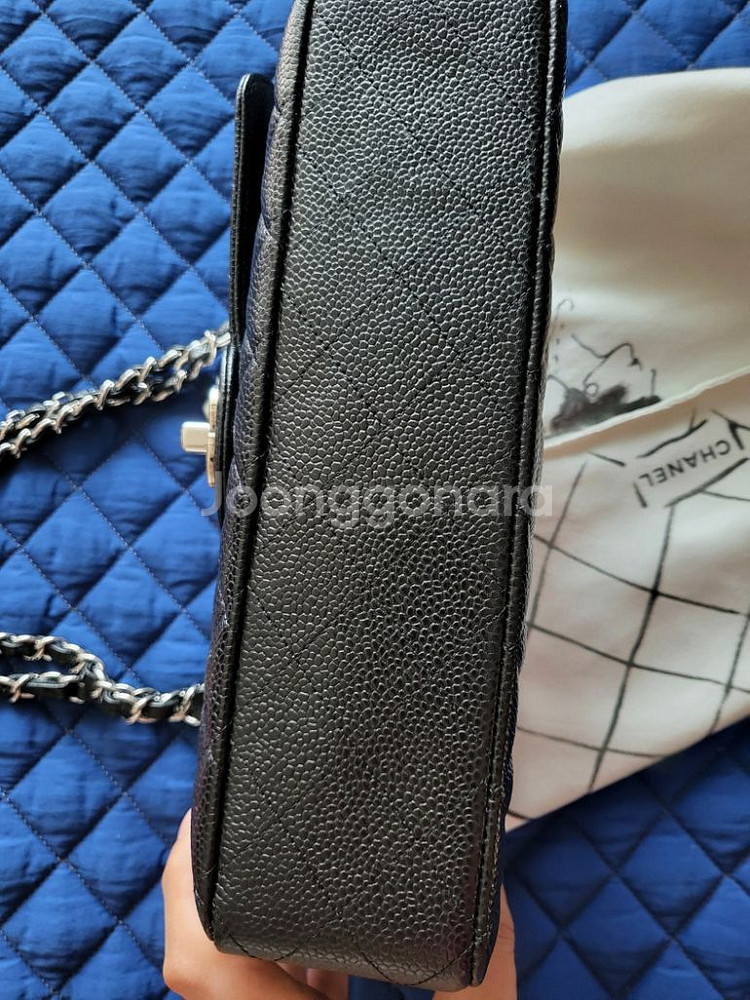 샤넬 클래식 미듐 캐비어 블랙 은장 클미 플랩백--4
