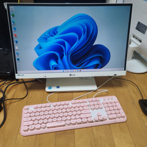 LG 일체형 PC i3-4000M 램8 SSD120