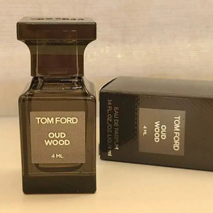 톰포드 오드우드 미니어쳐 4ML