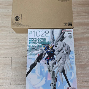 메탈컴포짓 윙제로 노블컬러 개봉양품 판매합니다~