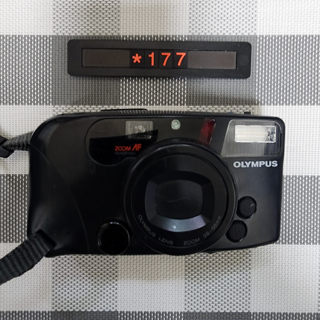 올림푸스 IZM 220 파노라마 줌 필름카메라