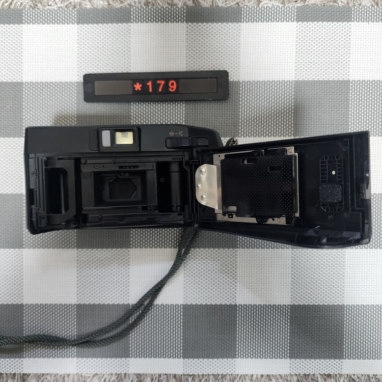 후지 텔레 카디아 슈퍼 DATE 필름카메라 이미지