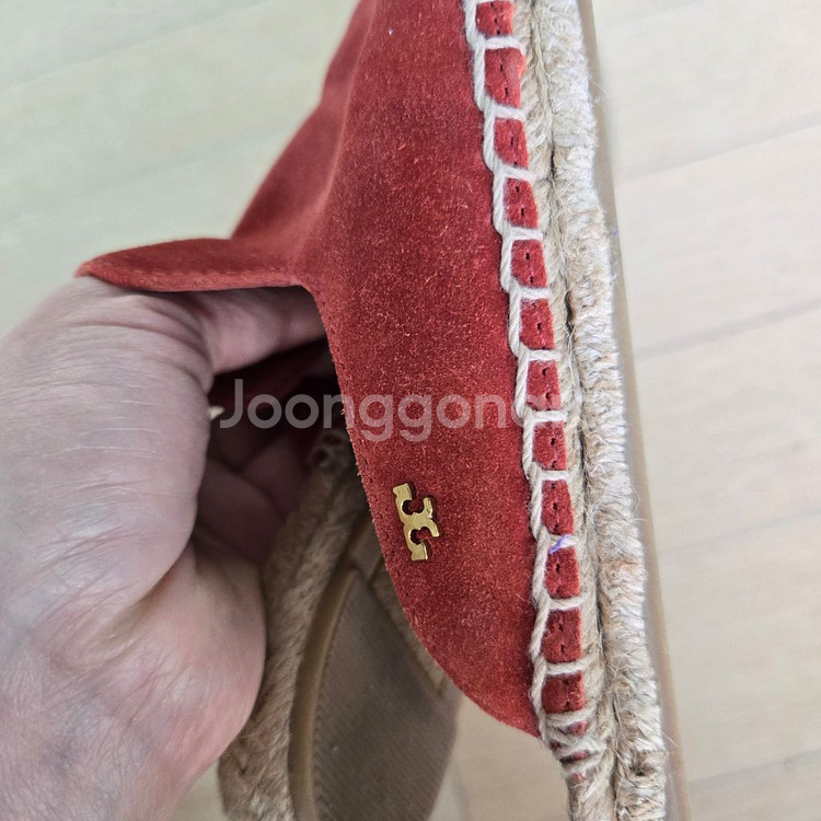 토리버치 스웨이드 뮬 슬리퍼 245--3