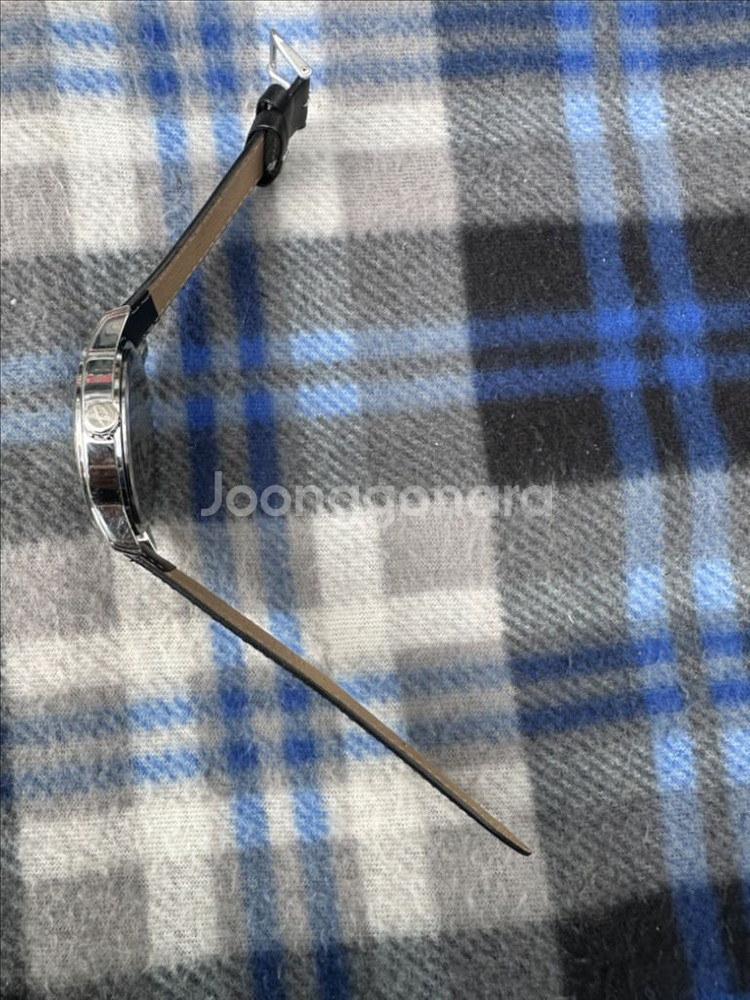 BERZE HIGHLAND 손목시계 판매합니다--3