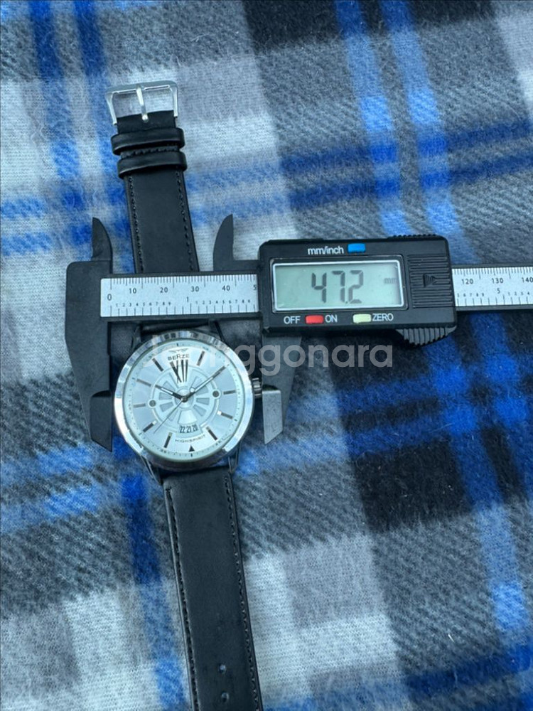 BERZE HIGHLAND 손목시계 판매합니다--7