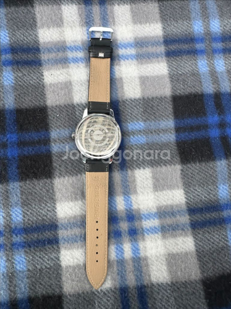 BERZE HIGHLAND 손목시계 판매합니다--5