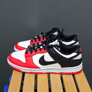 나이키 x NBA 덩크로우 EMB 시카고 265