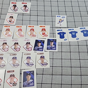 KBO 띠부씰, 유니폼 띠부씰 교환