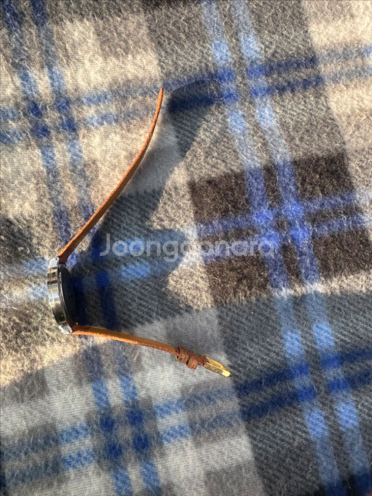 빈티지 무드 가득! 로이드 여성 시계 판매합니다--3