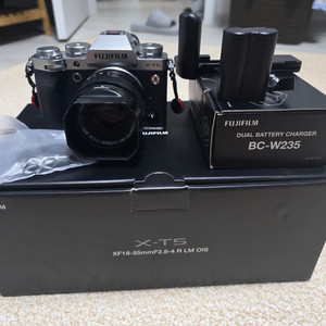후지 X-T5 실버 팝니다