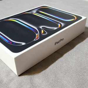 아이패드 11 프로 M4 256G 스페이스블랙 미개봉