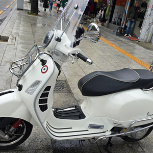 베스파 gts300 abs ars 18,400km