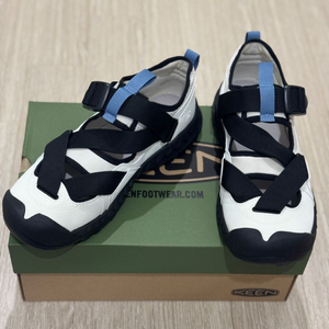 킨 후드제라 샌달