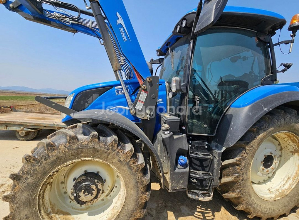 트랙터 LS T5 120마력--2