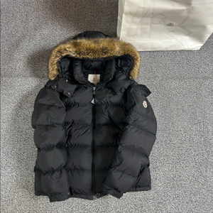 몽클레어 마르크 23Fw