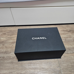 샤넬 뉴미니 탑핸들 블랙/샴페인골드