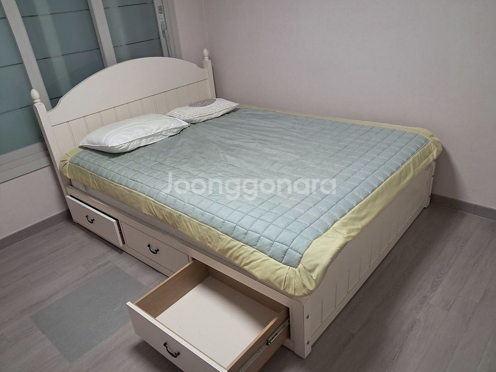 물건명: 따뜻한 수납형 원목 침대 31만원--1