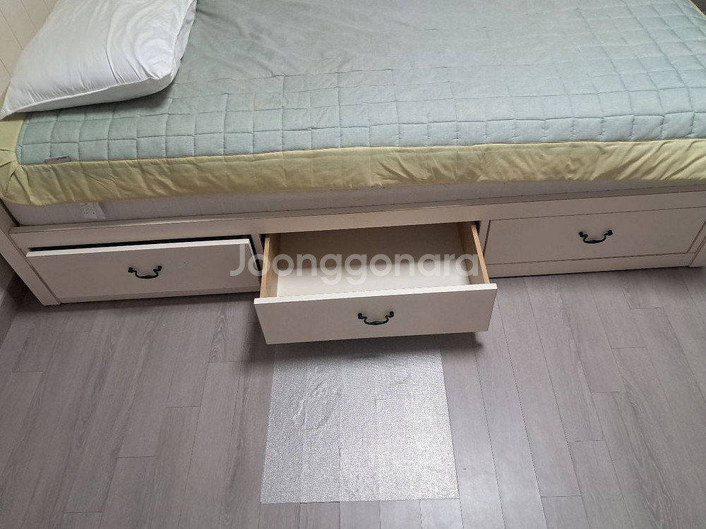 물건명: 따뜻한 수납형 원목 침대 31만원--2