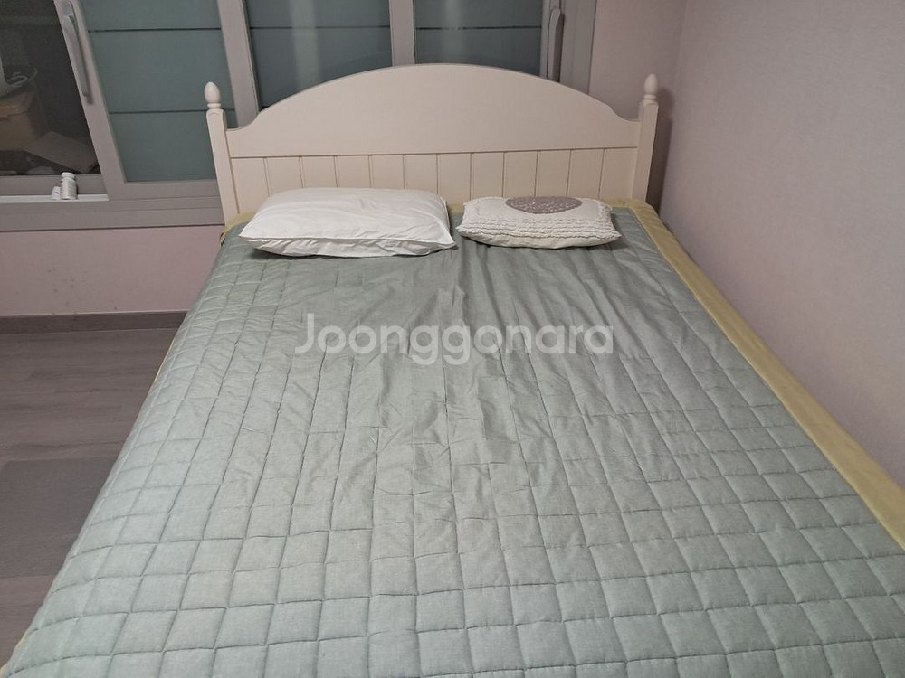 물건명: 따뜻한 수납형 원목 침대 31만원--5
