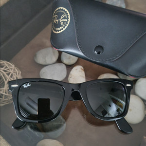 Ray-Ban WAYFARER 오리지널 틸트 선글라스